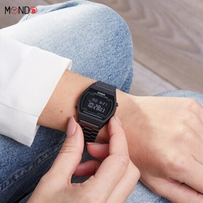 نمای دست ساعت مچی کاسیو مردانه مدل B640WB-1AEF استیل مشکی رنگ
