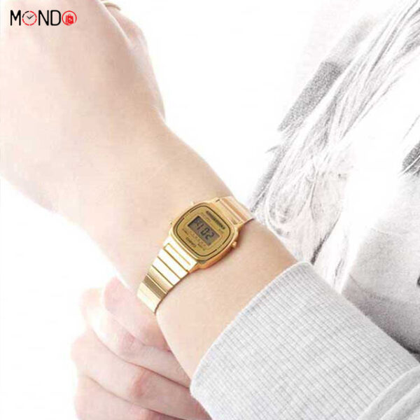نمای دست ساعت مچی کاسیو زنانه مدل LA670WGA-9D استیل طلایی