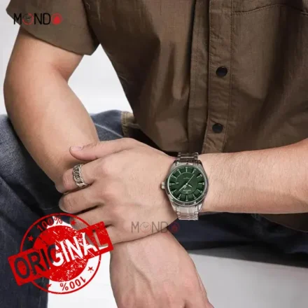 ساعت مردانه نیوی فورس مدل NF 8032 S-GN سبز روی دست