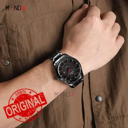 ساعت مردانه نیوی فورس مدل NF 8032 B-R مشکی قرمز روی دست